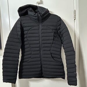 Lululemon puffer black zippered lightweight jacket size 8